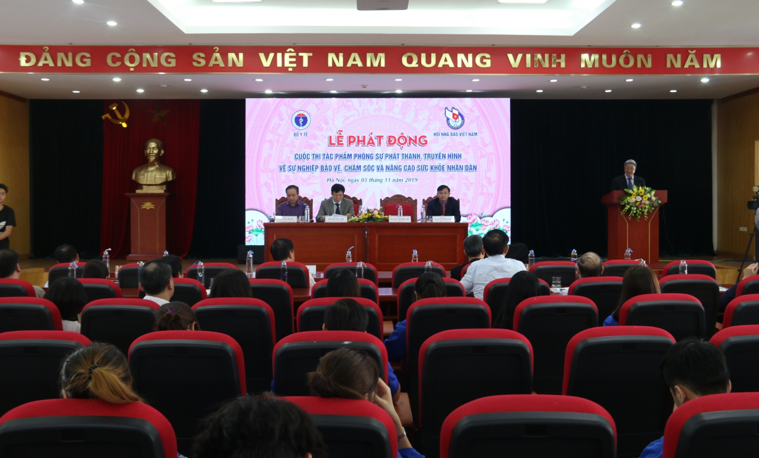 phat dong cuoc thi bao ve cham soc va nang cao suc khoe nhan dan