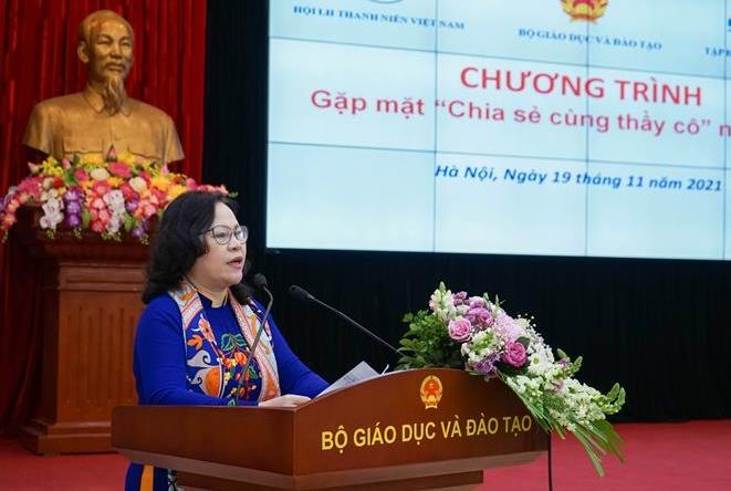 Tuyên dương 50 giáo viên có nhiều sáng kiến, đổi mới trong dạy học