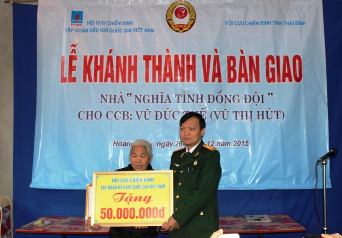 ban giao 2 nha nghia tinh dong doi tai thai binh