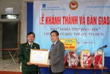 tang nha nghia tinh dong doi cho ccb hoan canh kho khan