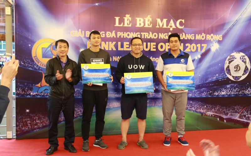 pvcombank be mac giai bong da bank league open 2017