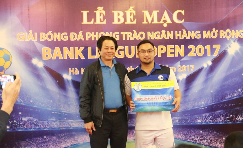 pvcombank be mac giai bong da bank league open 2017