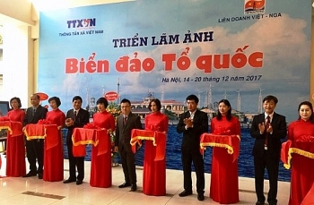 Vietsovpetro khai mạc triển lãm ảnh “Biển đảo Tổ quốc”
