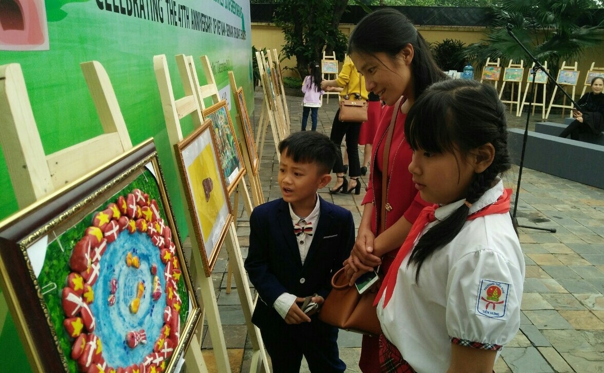 hon 4100 hoc sinh tham gia cuoc thi vedan mach trong mat em 2018 giac mo xanh