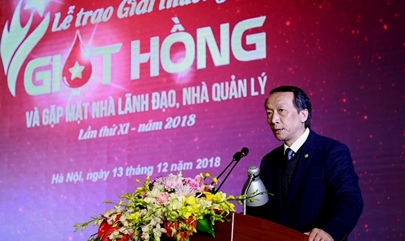 ton vinh 27 tap the ca nhan nhan giai thuong giot hong nam 2018