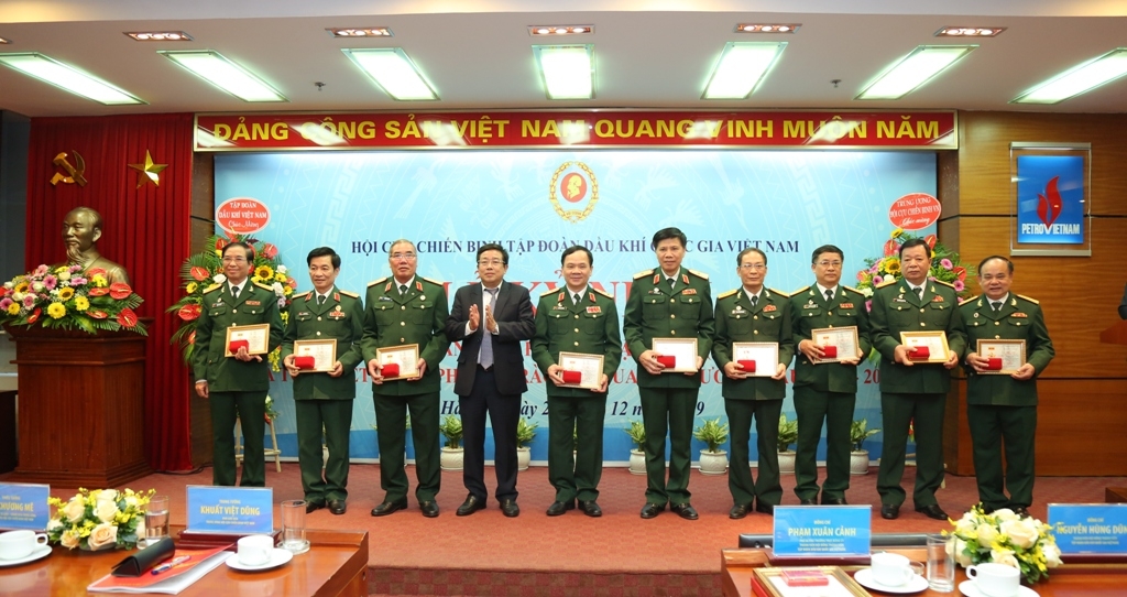 hoi ccb tap doan to chuc ky niem 10 nam thanh lap va tong ket phong trao thi dua cuu chien binh guong mau