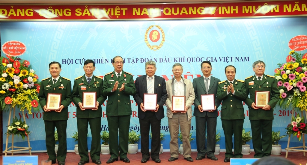 hoi ccb tap doan to chuc ky niem 10 nam thanh lap va tong ket phong trao thi dua cuu chien binh guong mau