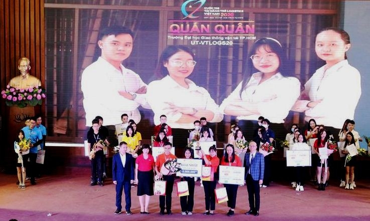 Đội VTLOGS20 giành giải Nhất cuộc thi Tài năng trẻ Logistics 2020
