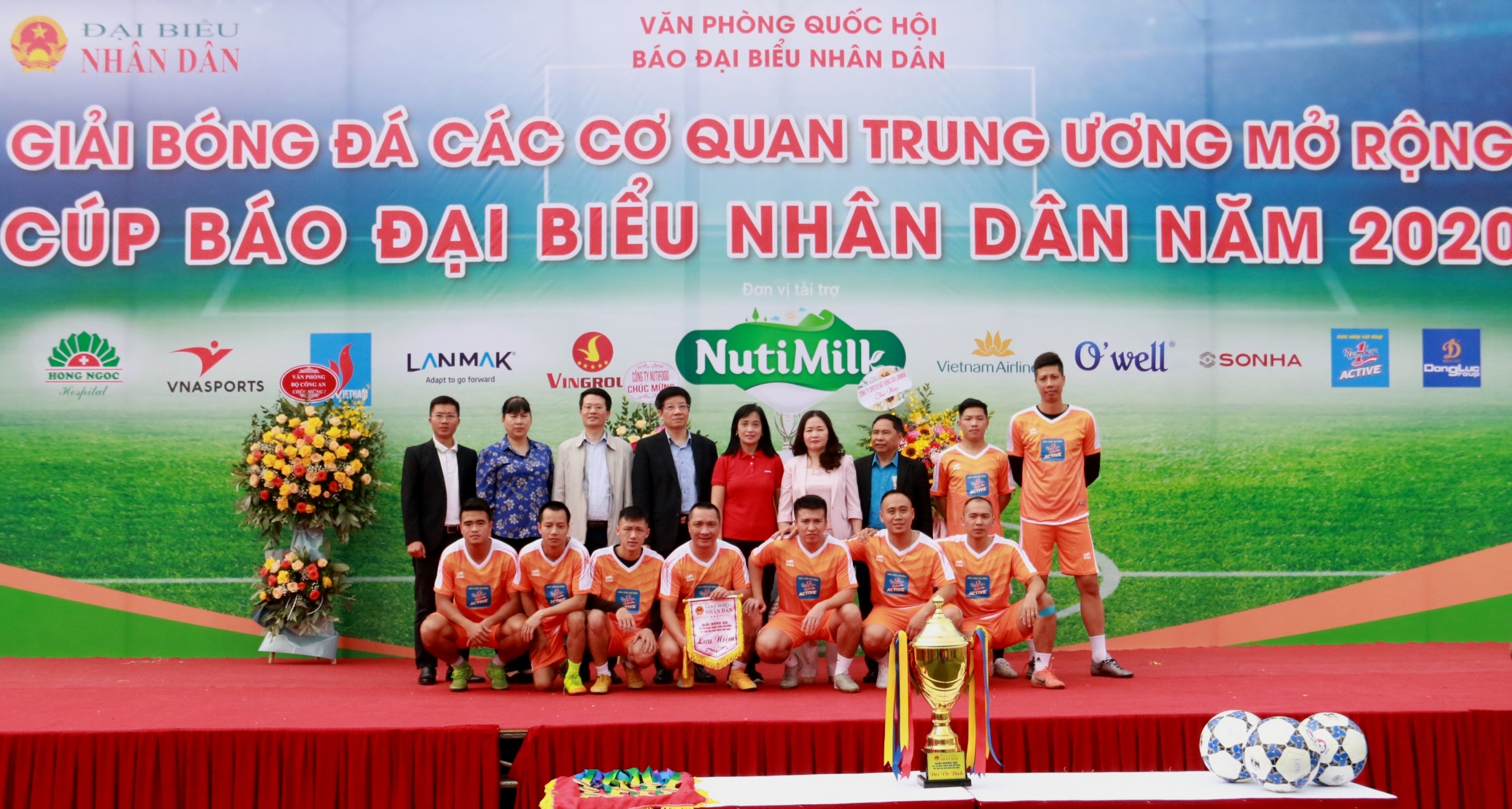 Đội bóng đá Petrovietnam tham gia Cup Báo Đại biểu Nhân dân năm 2020