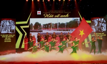 Sâu lắng chương trình nghệ thuật “Hát mãi khúc quân hành”