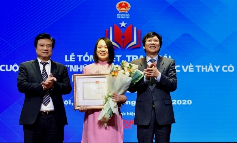 Trao giải cuộc thi viết “Những kỷ niệm sâu sắc về thầy cô và mái trường mến yêu” năm 2020