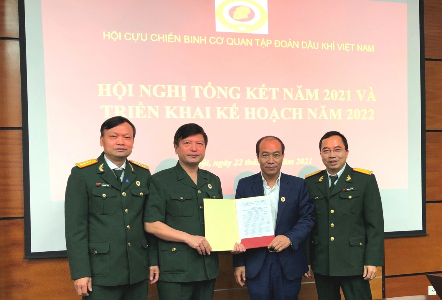 Hội CCB Cơ quan Tập đoàn tổng kết công tác hoạt động năm 2021 và triển khai nhiệm vụ năm 2022