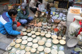 Săn “đồ độc” cuối năm tại phố Hàng Lược