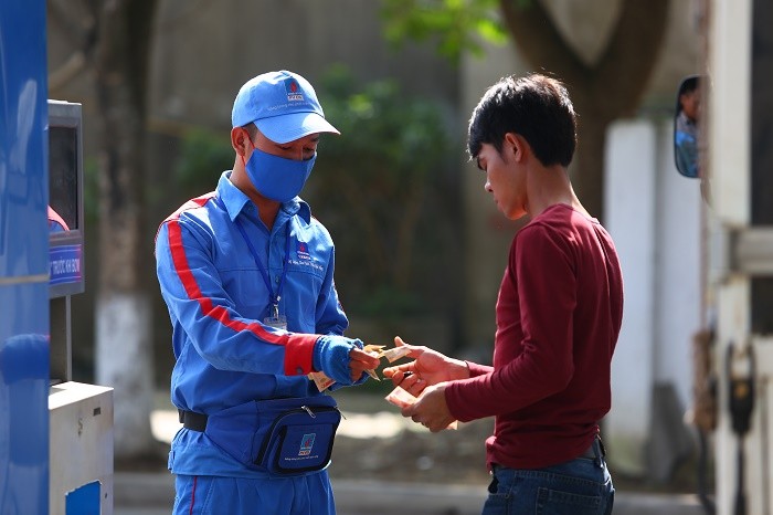 chuyen nghiep trong kinh doanh ban le xang dau