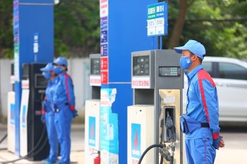 Chuyên nghiệp trong kinh doanh bán lẻ xăng dầu