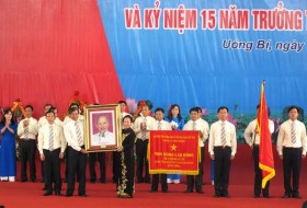 Công ty Than Nam Mẫu đón nhận danh hiệu Anh hùng Lao động