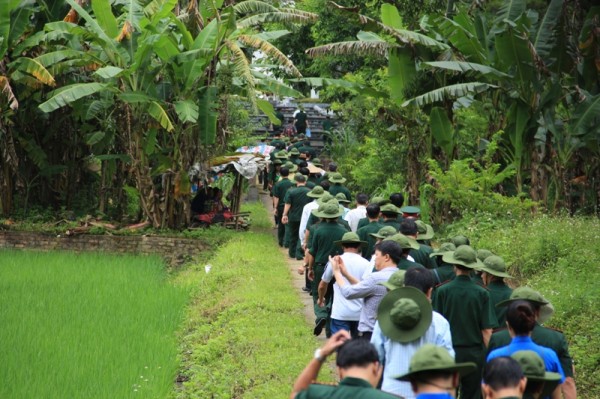 Hội CCB về nguồn hoi ccb ve nguon 4