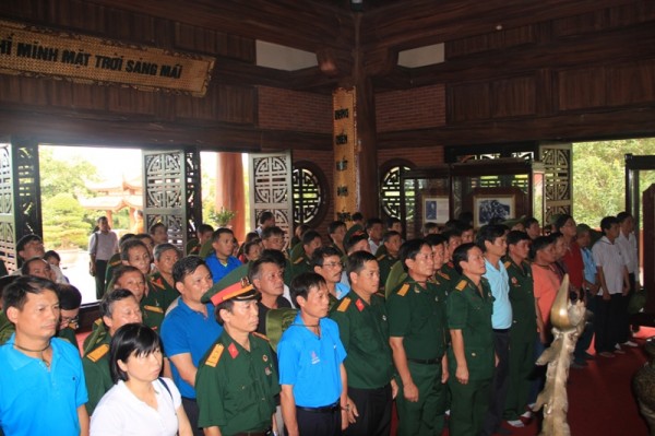 Hội CCB về nguồn hoi ccb ve nguon 7