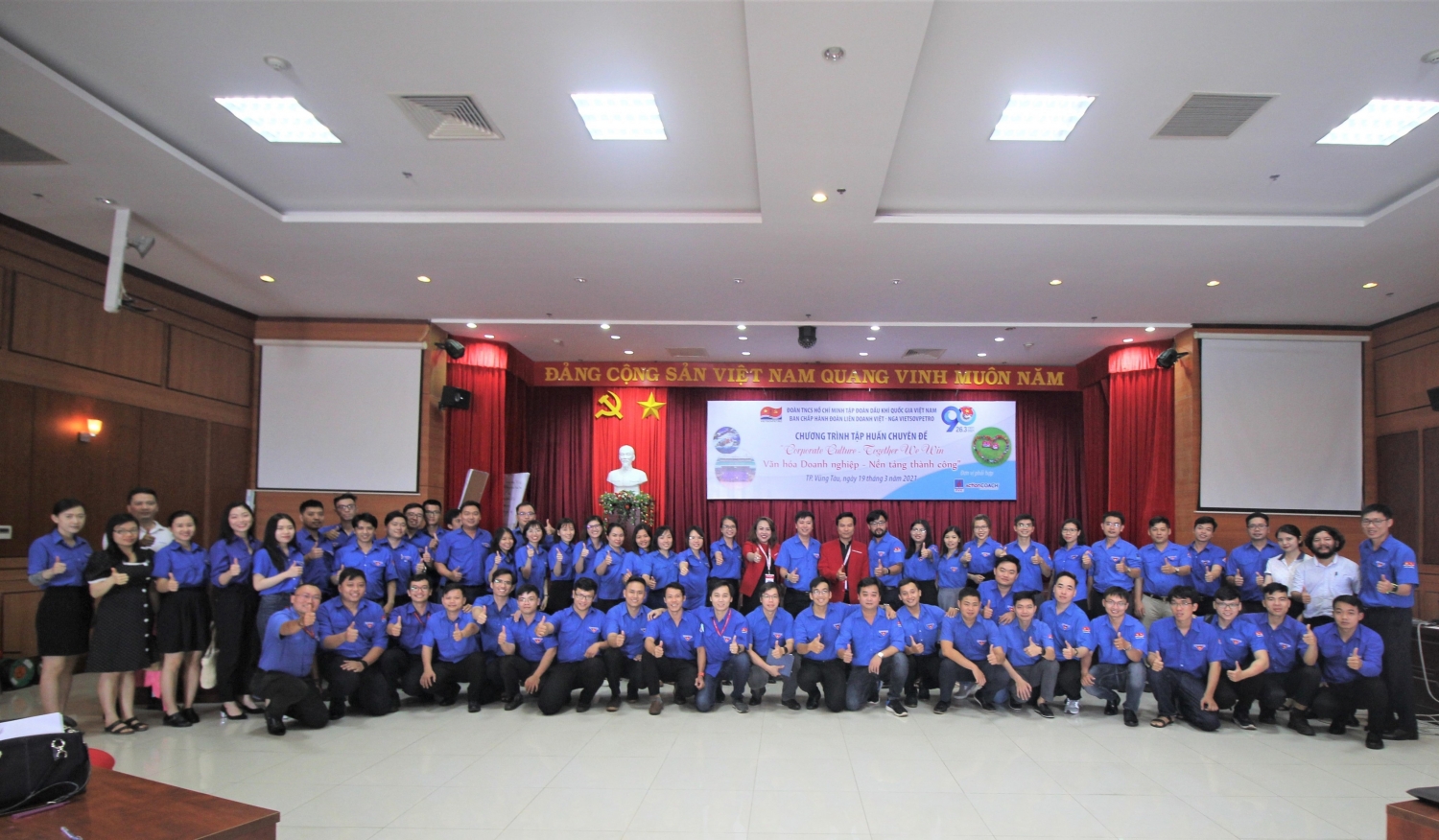 Tổ chức chương trình tập huấn văn hóa doanh nghiệp cho cán bộ đoàn chủ chốt