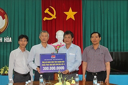 vietsovpetro ho tro dong bao cac tinh bi thiet hai do con bao so 12