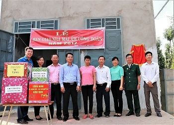 Vietsovpetro trao nhà Mái ấm Công đoàn