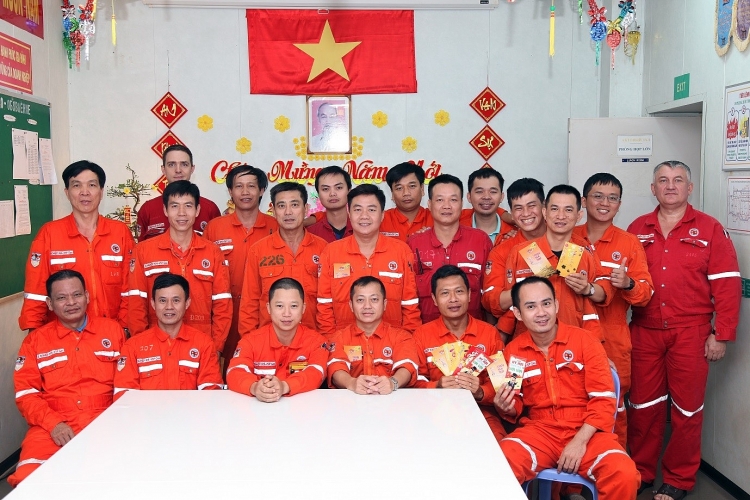 chuyen don tet tren gian
