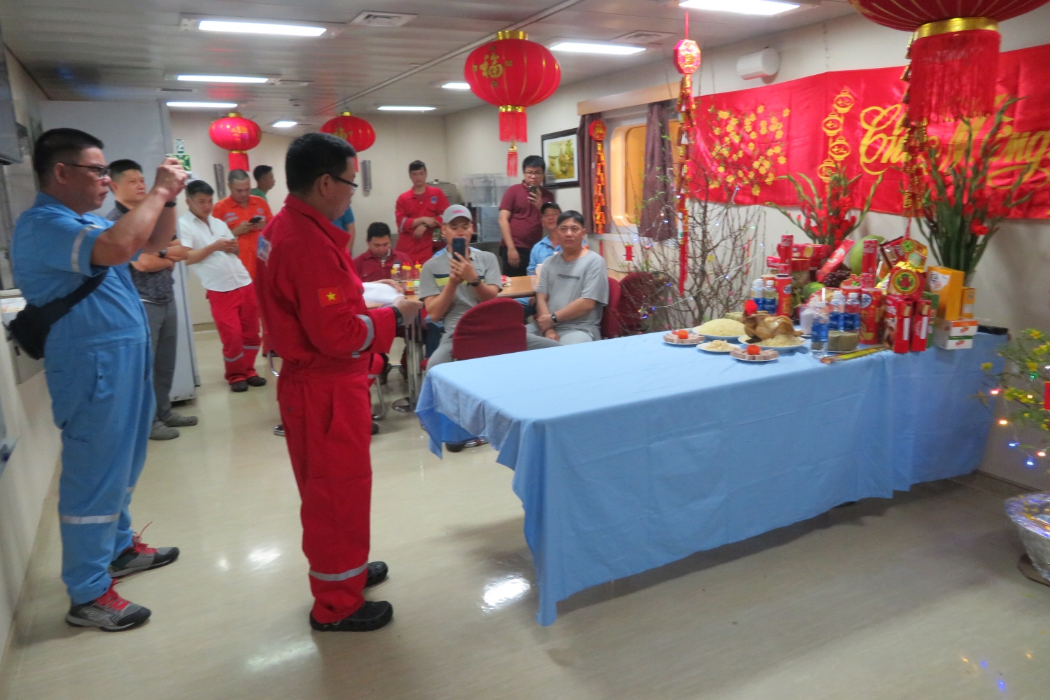Thư gửi mẹ từ thềm lục địa