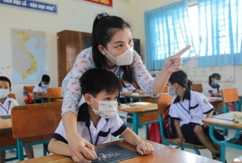 TP HCM: F1 đã tiêm vắc xin chính thức được đi học, đi làm