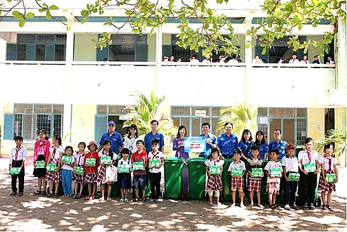 tuoi tre vietsovpetro khoi dong thang thanh nien 2018