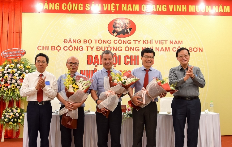 khang dinh vai tro lanh dao cua to chuc dang trong san xuat kinh doanh