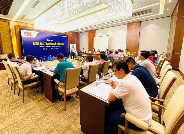 Công đoàn Vietsovpetro tổ chức đào tạo công tác tài chính