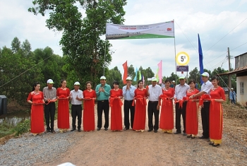 Vietsovpetro bàn giao công trình cầu nông thôn tại Long An