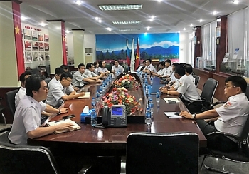 Xí nghiệp Vận tải biển & Công tác lặn tổ chức đối thoại định kỳ