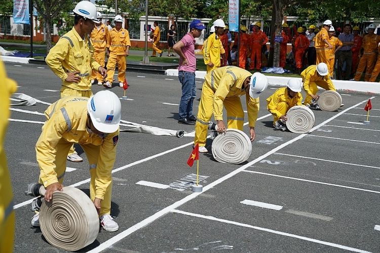 pv gas cong tac an toan luon la nhiem vu trong tam