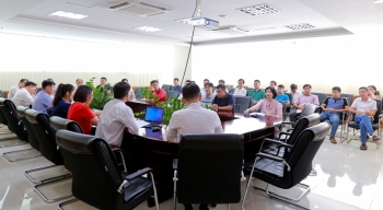 Xây dựng mối quan hệ cởi mở, hài hòa với người lao động