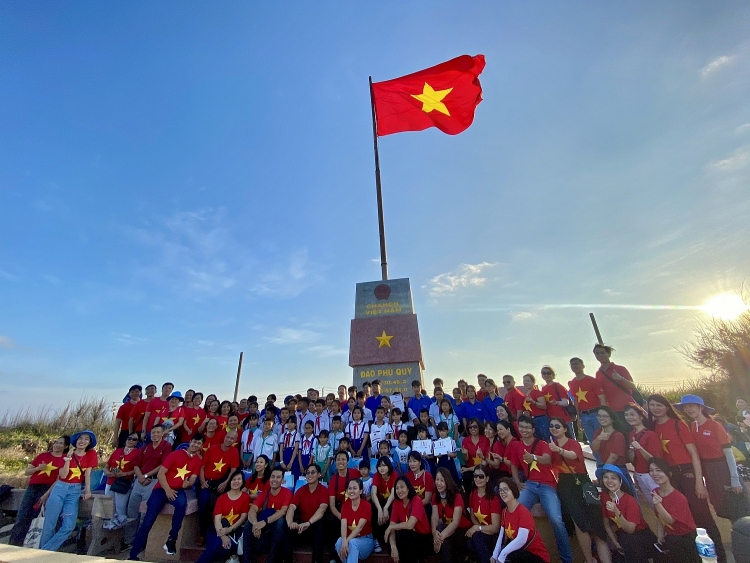 Vietsovpetro: Hành trình “Vì biển đảo quê hương năm 2021” Vietsovpetro: Hành trình “Vì biển đảo quê hương năm 2021”