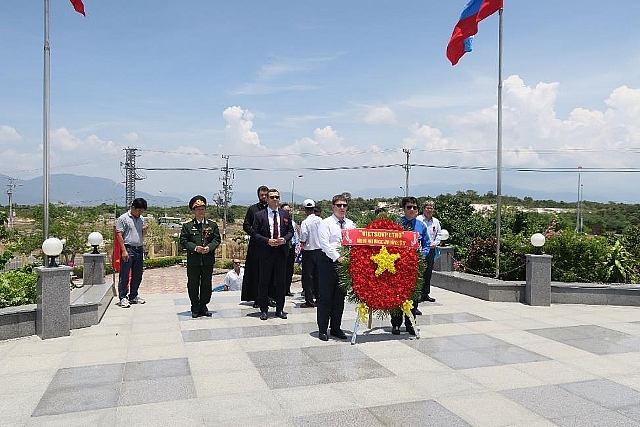 vietsovpetro ky niem 74 nam ngay chien thang chu nghia phat xit