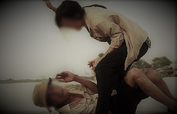 co gai dam chet ban trai vi bi danh