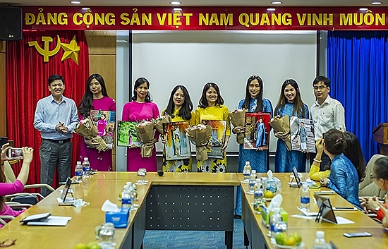 Trao giải cuộc thi ảnh “Duyên dáng Áo dài PV Drilling 2020” trao giai cuoc thi anh duyen dang ao dai pv drilling 2020