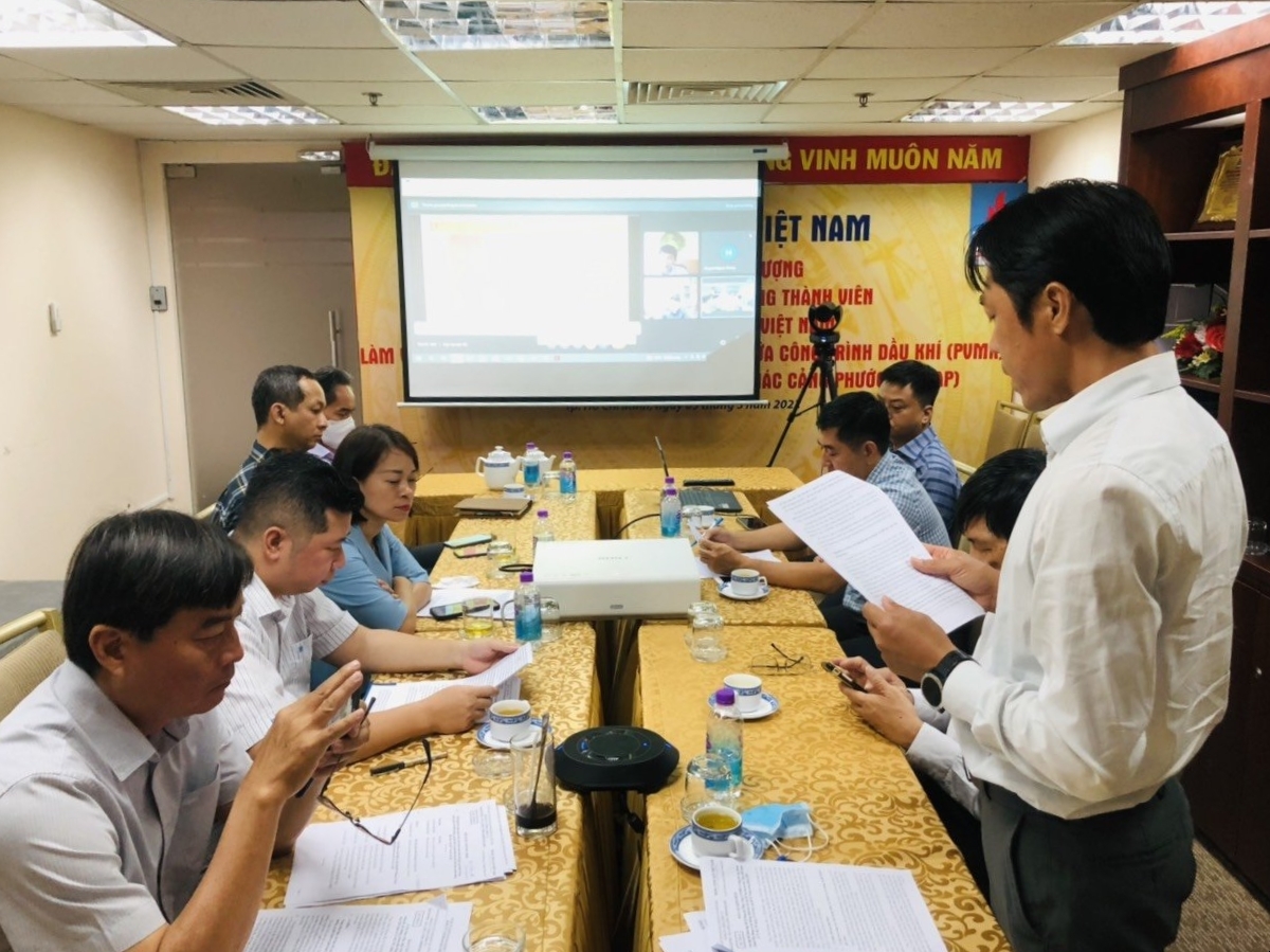 Đảng ủy PVMR tổ chức sinh hoạt chính trị chuyên đề “Tự soi - Tự sửa”