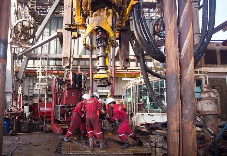 pv drilling no luc vuot song du