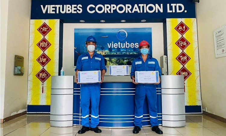 Công đoàn PV Drilling động viên người lao động đang thực hiện 