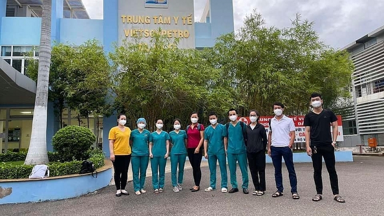 Tình nguyện viên Trung tâm y tế Vietsovpetro tiếp sức công tác phòng chống dịch Covid-19