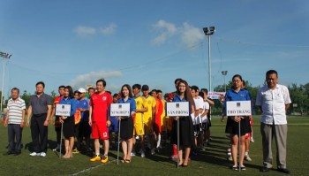 Sôi nổi Giải bóng đá truyền thống tranh cúp PVC-PT 2016