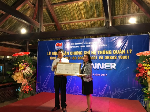 Nhận Chứng chỉ cho Hệ thống quản lý tích hợp theo tiêu chuẩn quốc tế