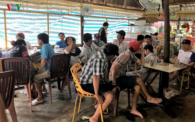 ca mau triet pha tu diem da ga an tien qua mang