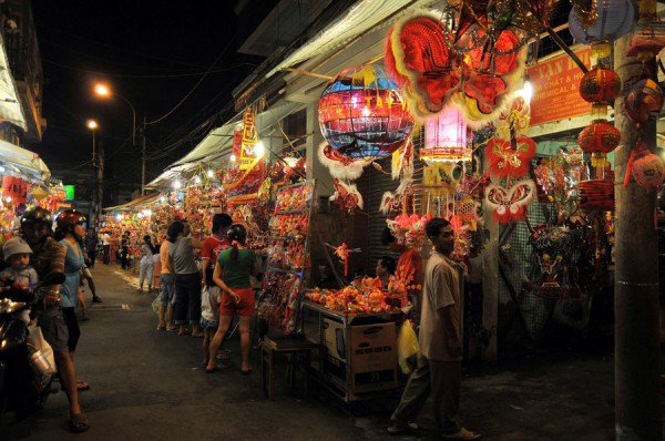 Tết Trung Thu dạo phố lồng đèn Lương Nhữ Học tet trung thu dao pho long den luong nhu hoc