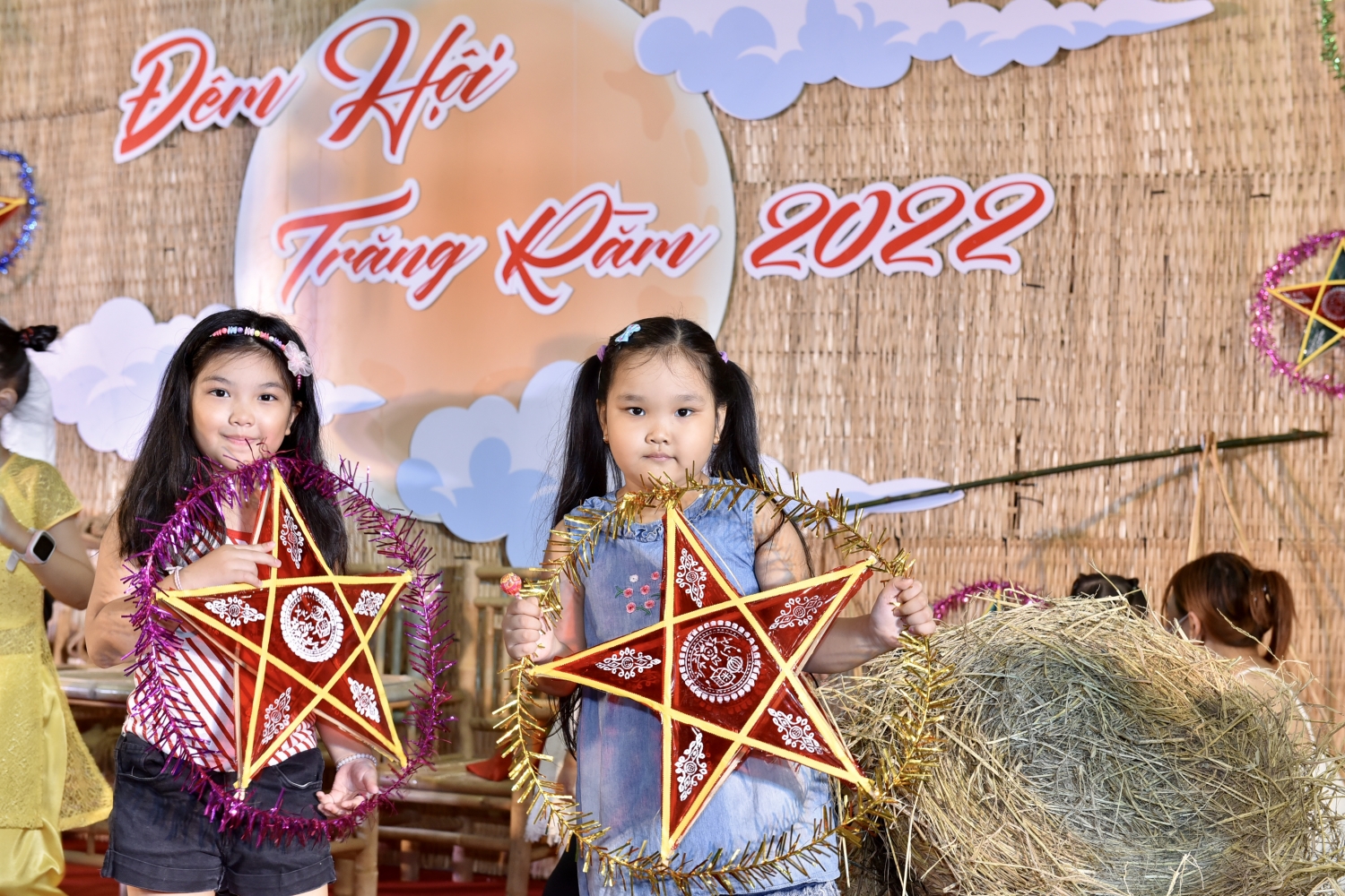 Đêm hội trăng rằm Vietsovpetro: “Kết nối yêu thương