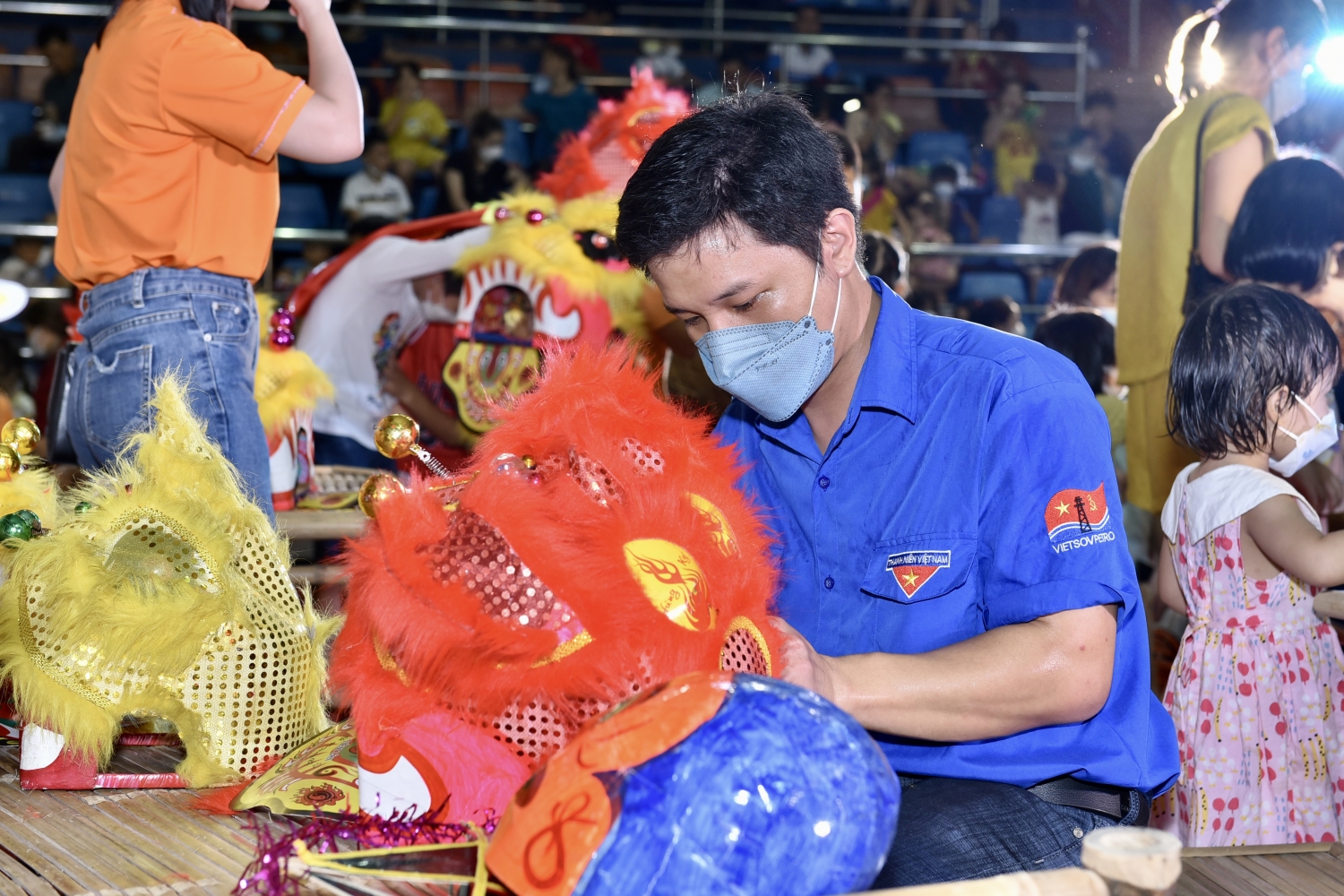 Đêm hội trăng rằm Vietsovpetro: “Kết nối yêu thương