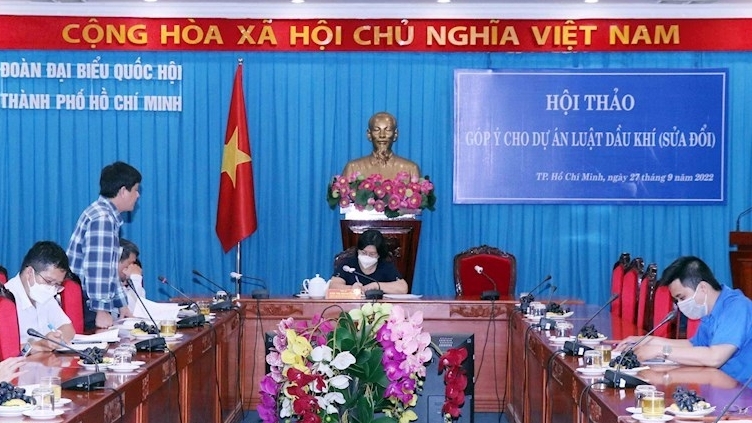 Đoàn Đại biểu Quốc hội các tỉnh tiếp tục ghi nhận góp ý Dự thảo Luật Dầu khí (sửa đổi)